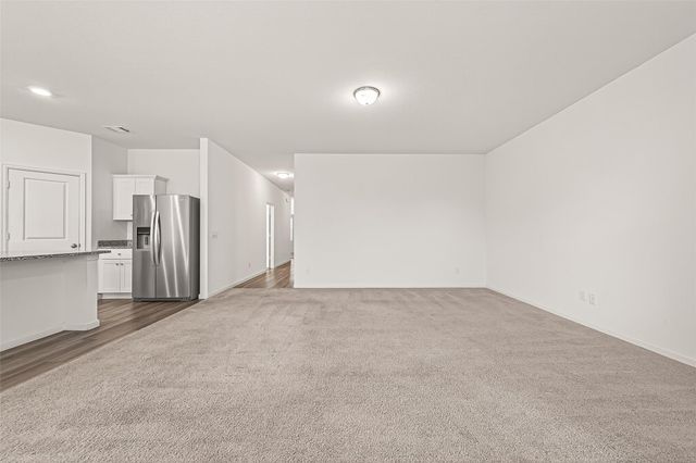 1077 Lacebark Pine Ln, Brookshire, TX 77423