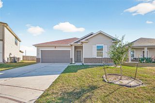 1077 Lacebark Pine Ln, Brookshire, TX 77423