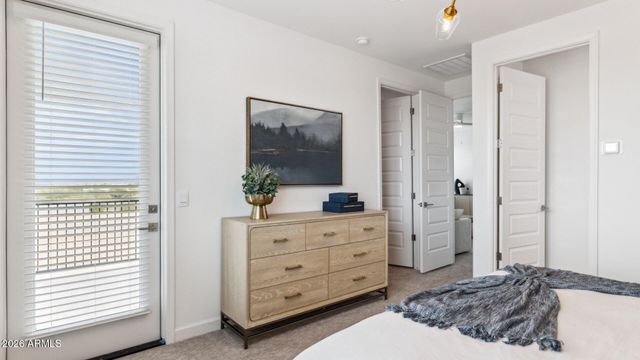 9714 S 12TH Street S, Phoenix, AZ 85042