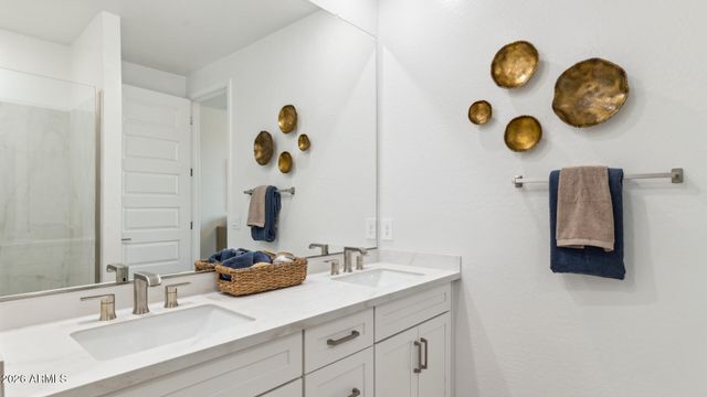 9714 S 12TH Street S, Phoenix, AZ 85042
