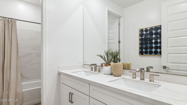9714 S 12TH Street S, Phoenix, AZ 85042