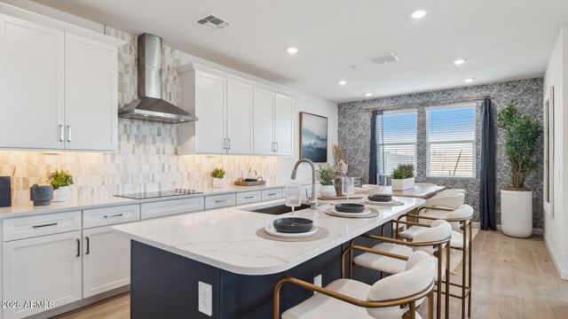 9714 S 12TH Street S, Phoenix, AZ 85042