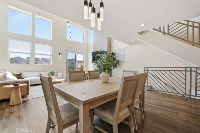 1745 Spreckels Lane, Redondo Beach, CA 90278