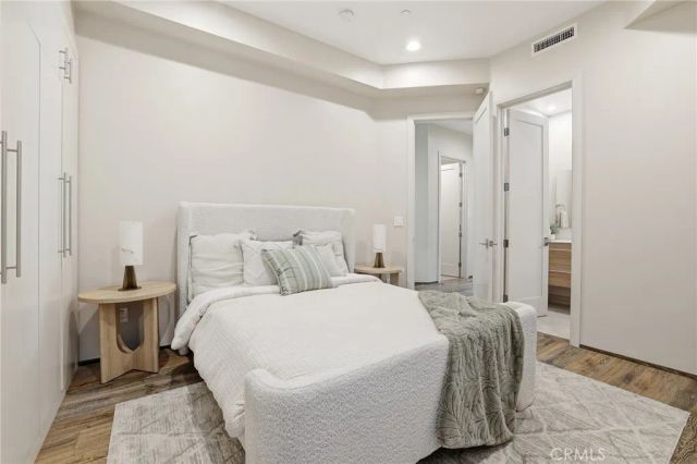 1745 Spreckels Lane, Redondo Beach, CA 90278