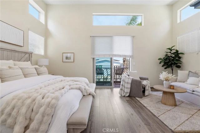 1745 Spreckels Lane, Redondo Beach, CA 90278