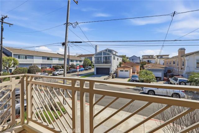 1745 Spreckels Lane, Redondo Beach, CA 90278