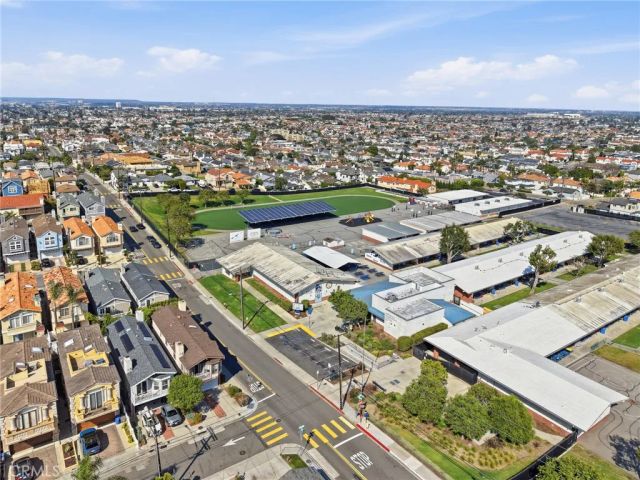 1745 Spreckels Lane, Redondo Beach, CA 90278