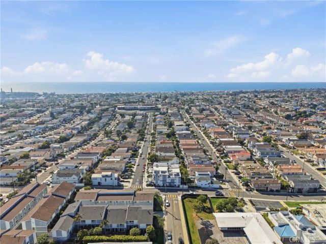 1745 Spreckels Lane, Redondo Beach, CA 90278