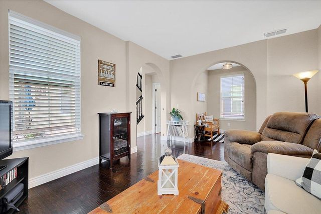 1475 Columbus Rd, West Sacramento, CA 95691