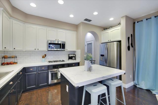 1475 Columbus Rd, West Sacramento, CA 95691