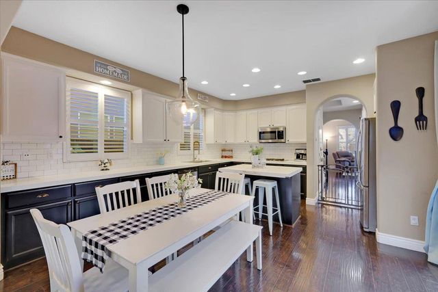 1475 Columbus Rd, West Sacramento, CA 95691