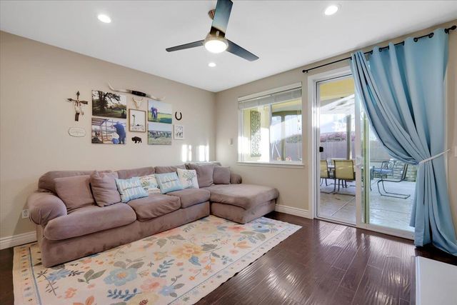 1475 Columbus Rd, West Sacramento, CA 95691