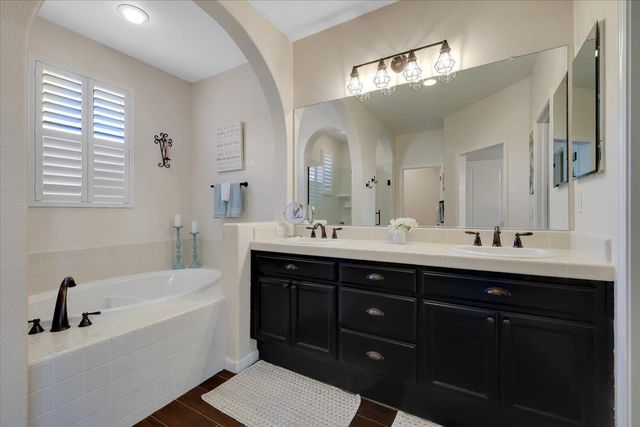 1475 Columbus Rd, West Sacramento, CA 95691