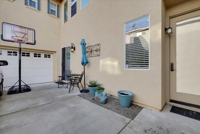 1475 Columbus Rd, West Sacramento, CA 95691
