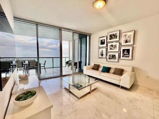 17121 Collins Avenue 1007, Sunny Isles Beach, FL 33160