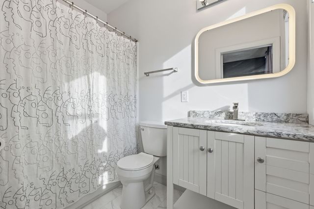 1080 35th Street, Des Moines, IA 50311