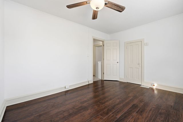 1080 35th Street, Des Moines, IA 50311