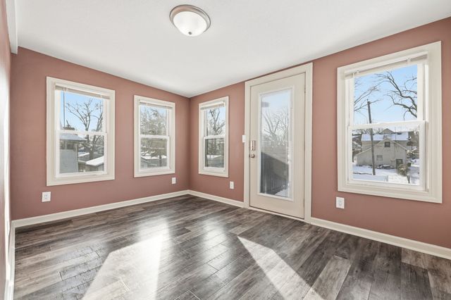 1080 35th Street, Des Moines, IA 50311