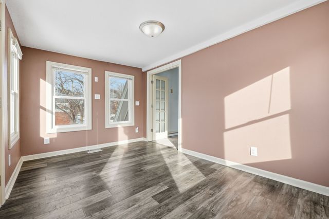 1080 35th Street, Des Moines, IA 50311