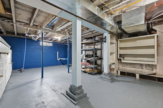 1080 35th Street, Des Moines, IA 50311