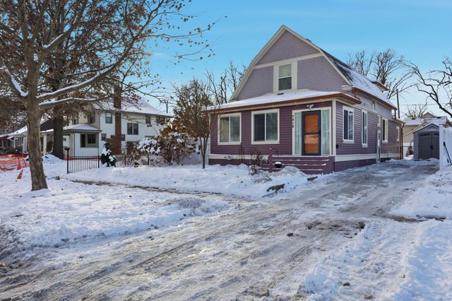 1080 35th Street, Des Moines, IA 50311