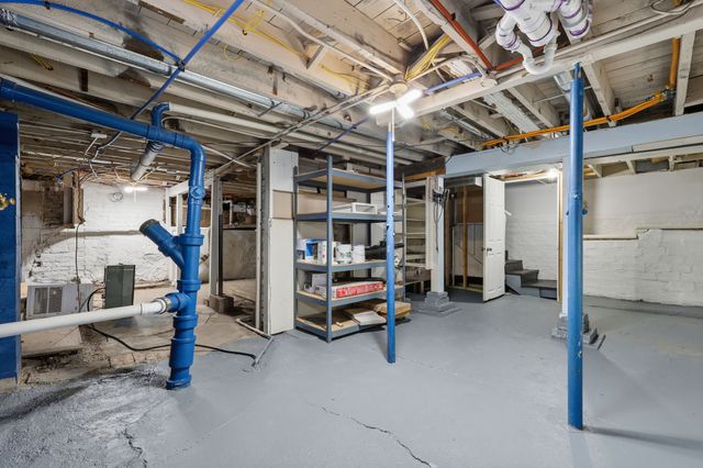 1080 35th Street, Des Moines, IA 50311