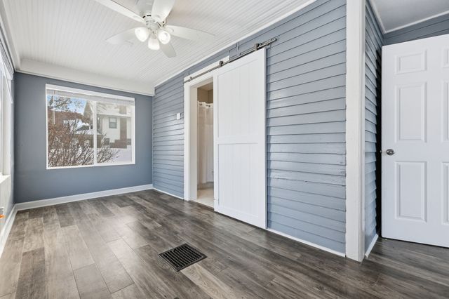 1080 35th Street, Des Moines, IA 50311