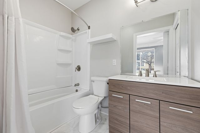 1080 35th Street, Des Moines, IA 50311