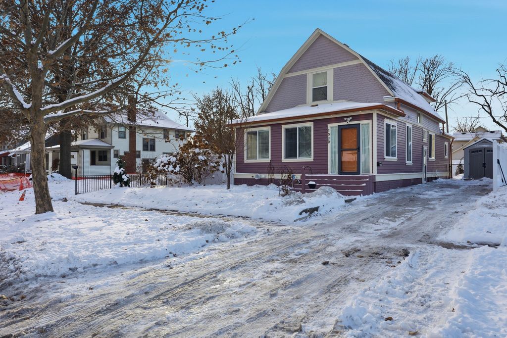 1080 35th Street, Des Moines, IA 50311