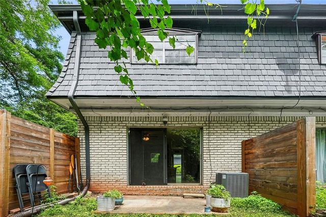 301 Stonecliff Court, Stone Mountain, GA 30083