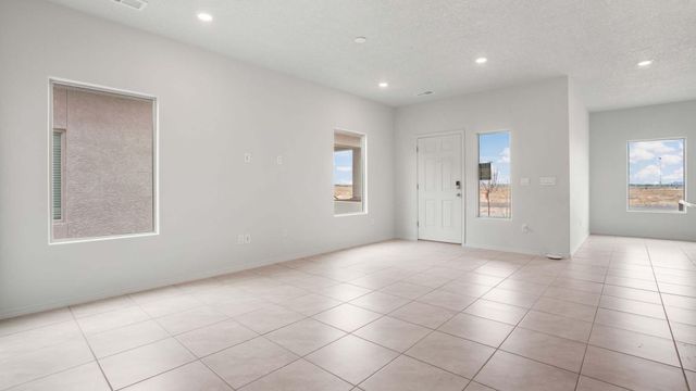 6118 Chicago Drive SE, Albuquerque, NM 87106