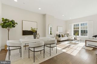 608 E ALEXANDRIA AVE, Alexandria, VA 22301