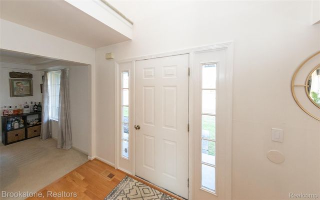 12567 BLUEBERRY Lane, Springfield Charter Township, MI 48350