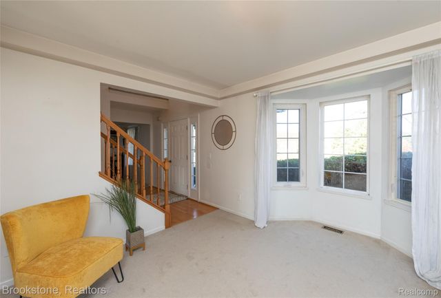 12567 BLUEBERRY Lane, Springfield Charter Township, MI 48350