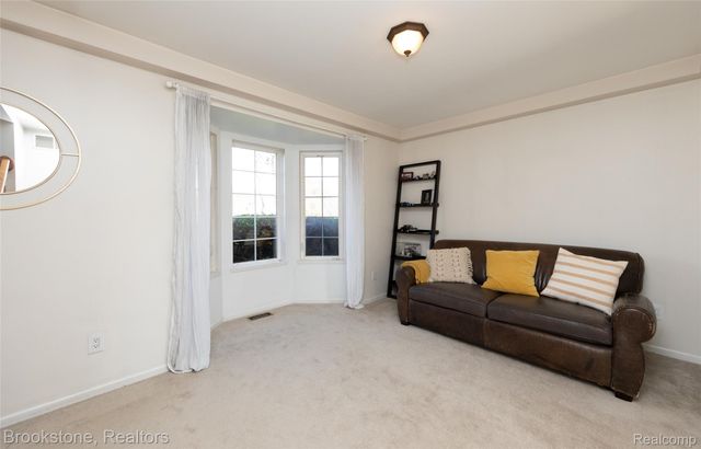 12567 BLUEBERRY Lane, Springfield Charter Township, MI 48350