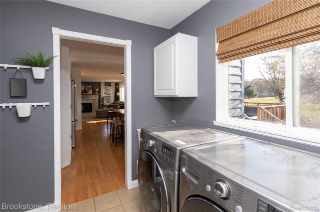 12567 BLUEBERRY Lane, Springfield Charter Township, MI 48350