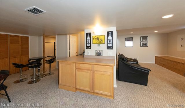 12567 BLUEBERRY Lane, Springfield Charter Township, MI 48350