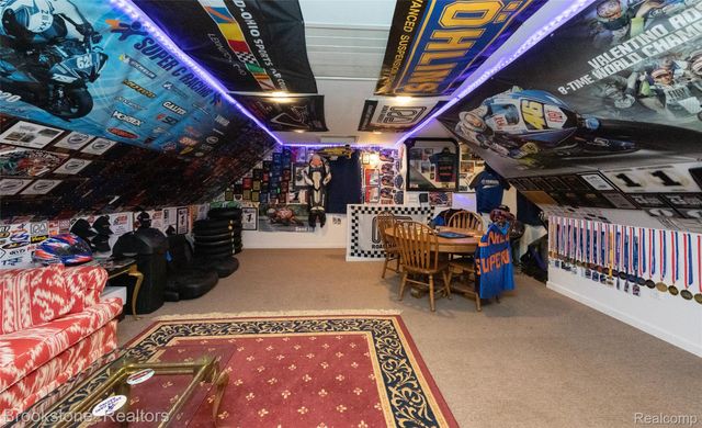 12567 BLUEBERRY Lane, Springfield Charter Township, MI 48350