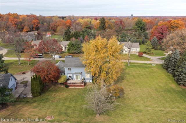 12567 BLUEBERRY Lane, Springfield Charter Township, MI 48350