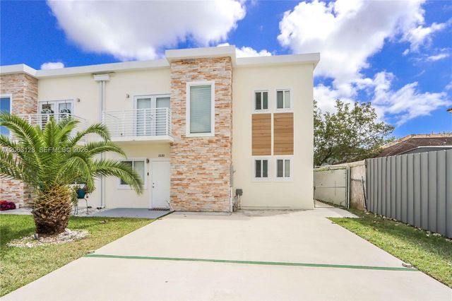 26181 SW 135th Court, Homestead, FL 33032
