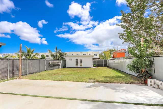 26181 SW 135th Court, Homestead, FL 33032