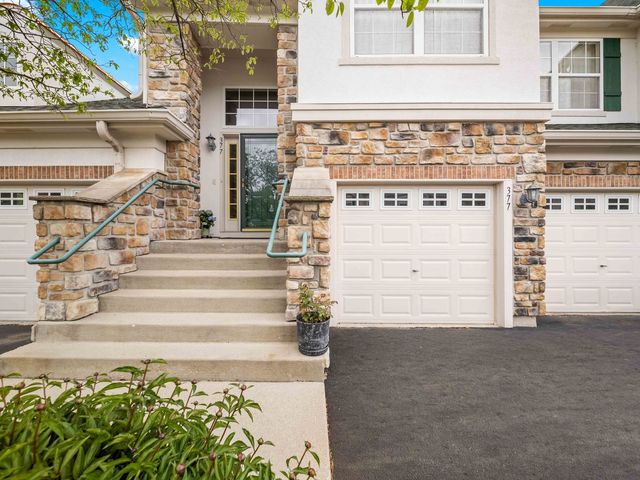 377 Bay Tree Circle, Vernon Hills, IL 60061