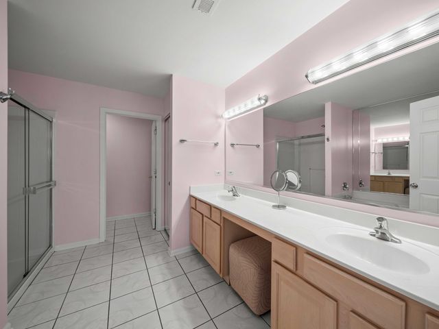 377 Bay Tree Circle, Vernon Hills, IL 60061