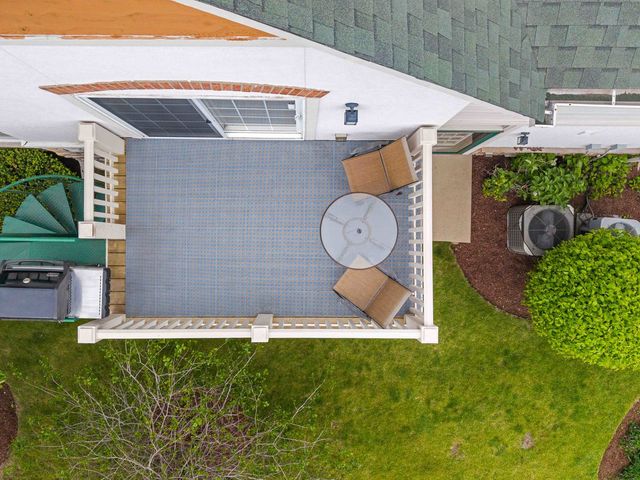377 Bay Tree Circle, Vernon Hills, IL 60061