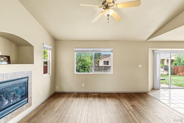 2403 Meadowlark Ln, Pueblo, CO 81008