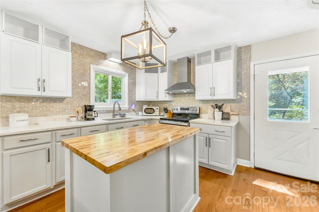 5917 Davis Road, Waxhaw, NC 28173