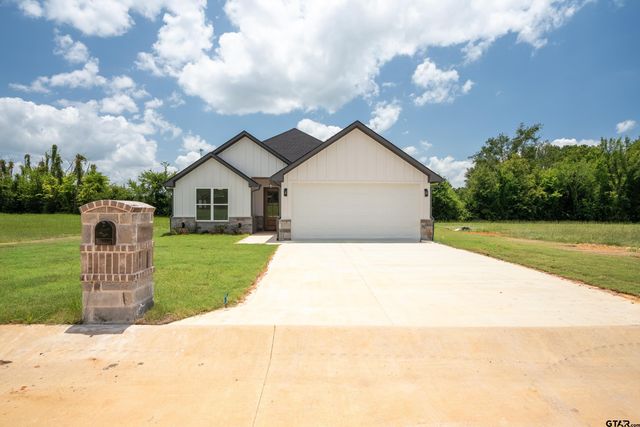 104 W Teal Dr, Troup, TX 75789