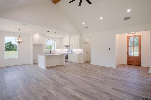 104 W Teal Dr, Troup, TX 75789