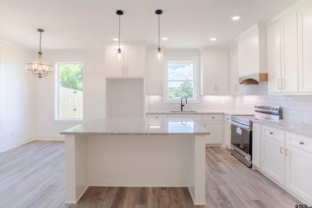 104 W Teal Dr, Troup, TX 75789