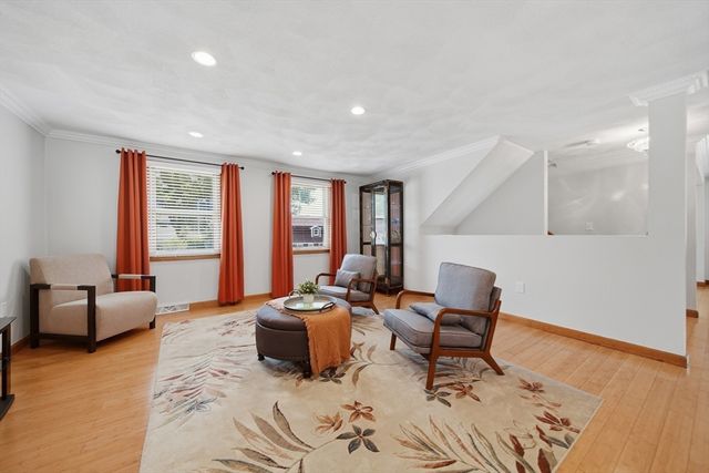 2 Dobbins Drive, Woburn, MA 01801